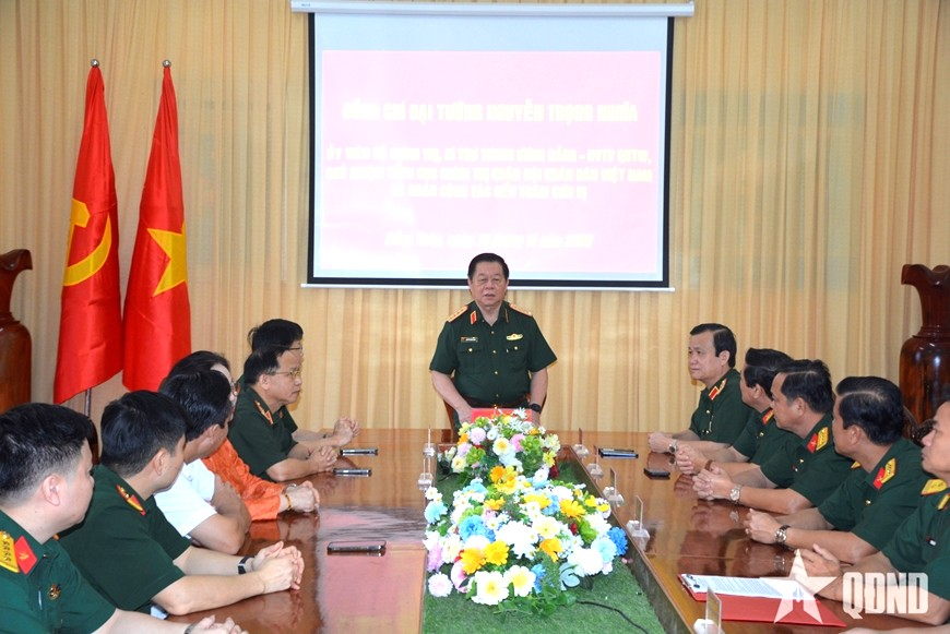 Đại tướng Nguyễn Trọng Nghĩa thăm, làm việc tại Đồng Tháp và Vĩnh Long